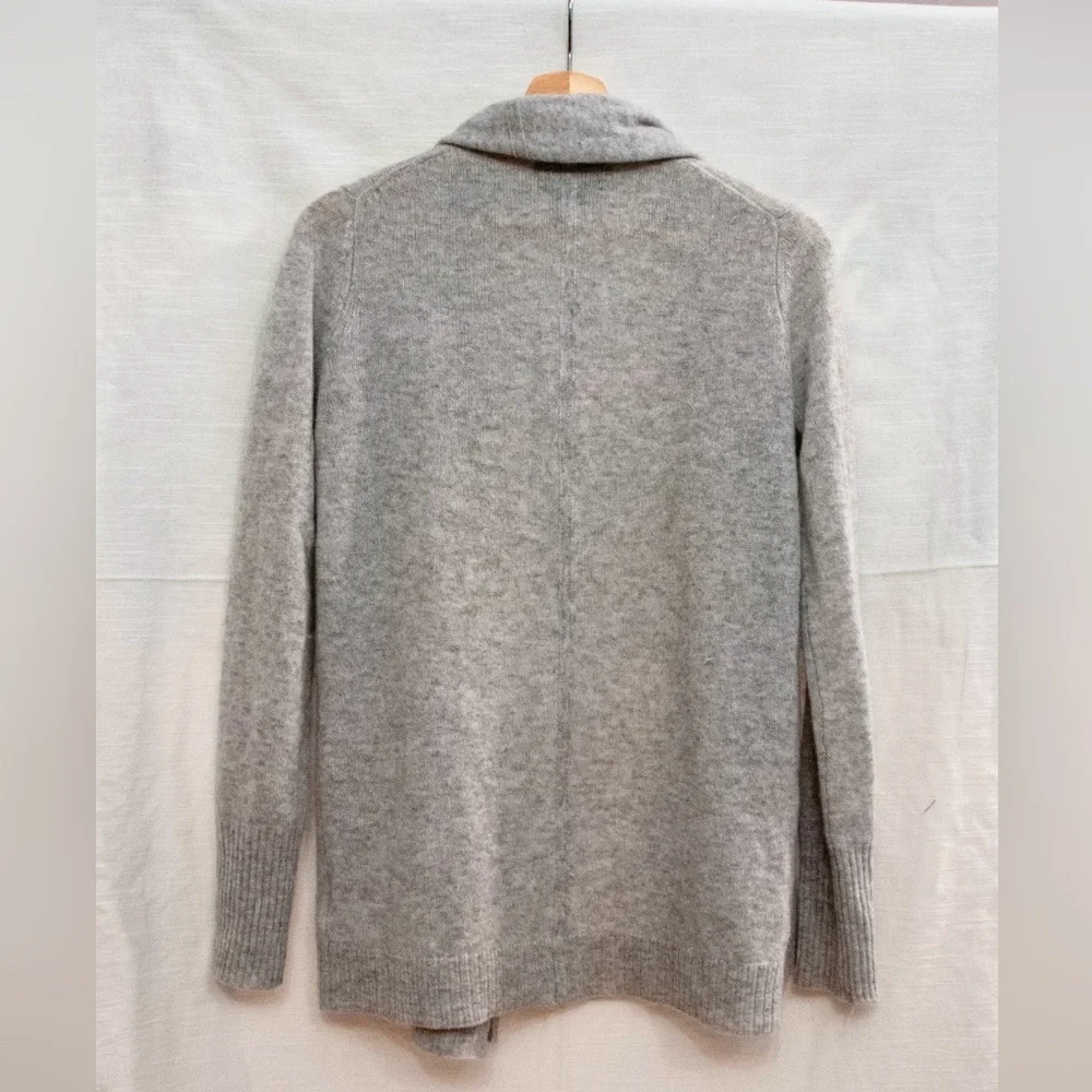 Tahari EUC 100% Cashmere Open Front Women's Shawl Cardigan Sweater  quite luxury